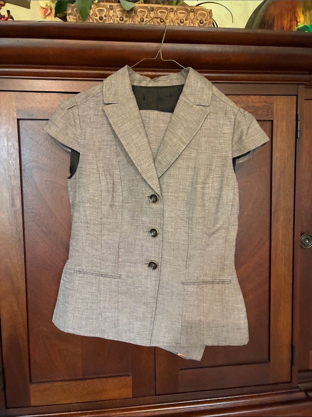 Women's Short-Sleeve Blazer Jacket - Tan/brown